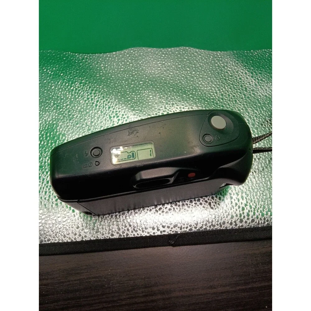 CANON Sure Shot Caption Zoom, Great Condition  powers on